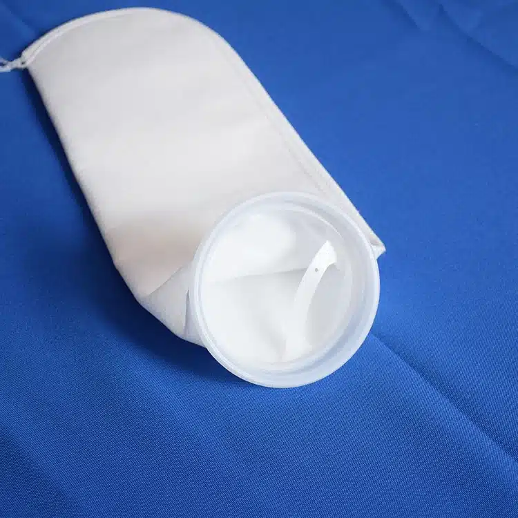 Water-Repellent and Oil-Repellent Filter Bag Finishes